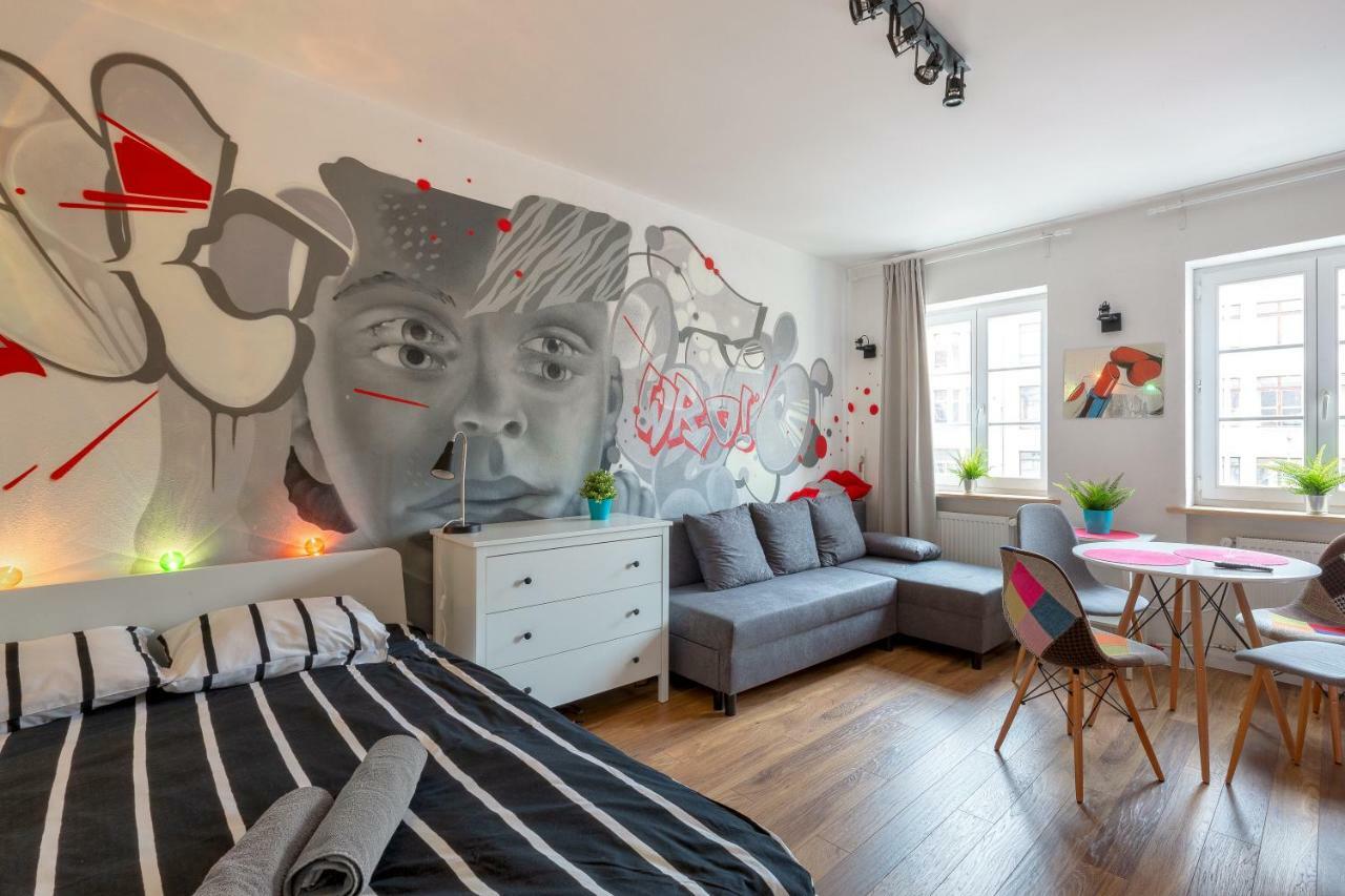 Apartamento Lipstick House Rynek Breslavia Exterior foto